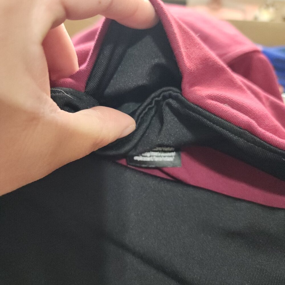 PINK Victoria's Secret Ultimate Maroon Logo Leggings Size Medium - Picture 11 of 12